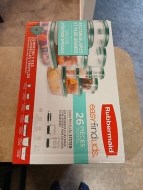 Rubbermaid Easy Find Lids 26-Piece Food Storage Set - Green & Clear